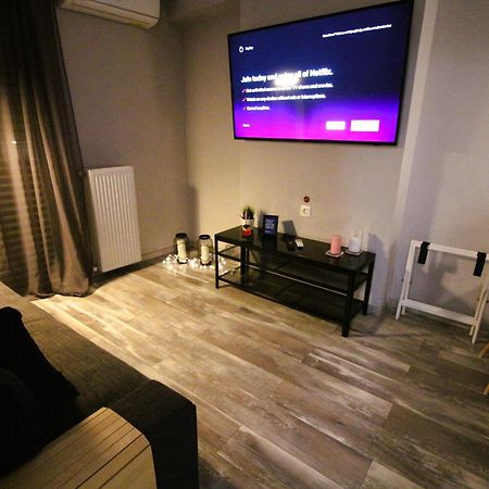 Yannis Apartments - Stylish Stay With High-Speed Wi-Fi Солун Екстериор снимка