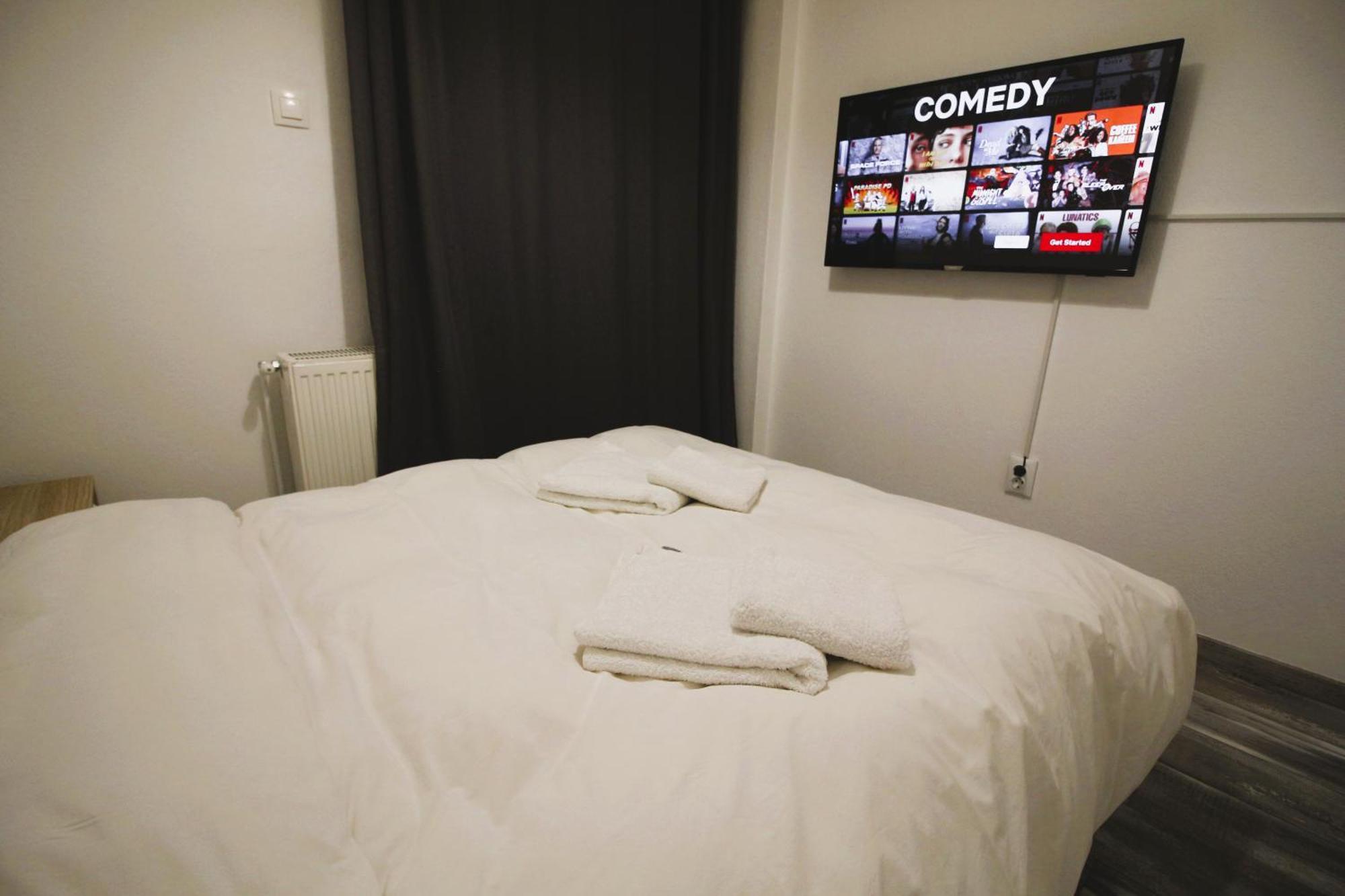 Yannis Apartments - Stylish Stay With High-Speed Wi-Fi Солун Екстериор снимка