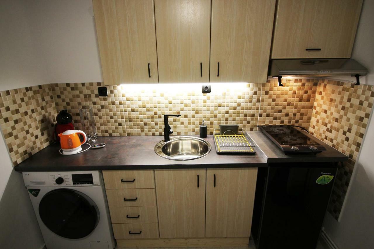 Yannis Apartments - Stylish Stay With High-Speed Wi-Fi Солун Екстериор снимка